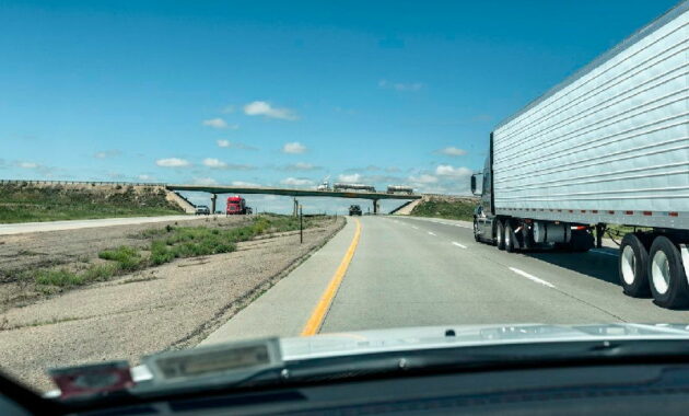 How Long Does It Take to Settle a Semi Truck Accident