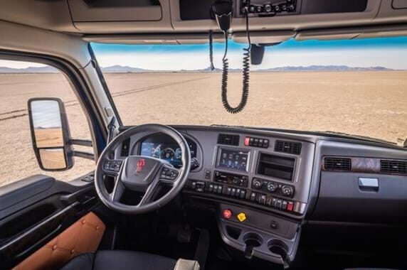 Kenworth T680’s Digital Display and Technology
