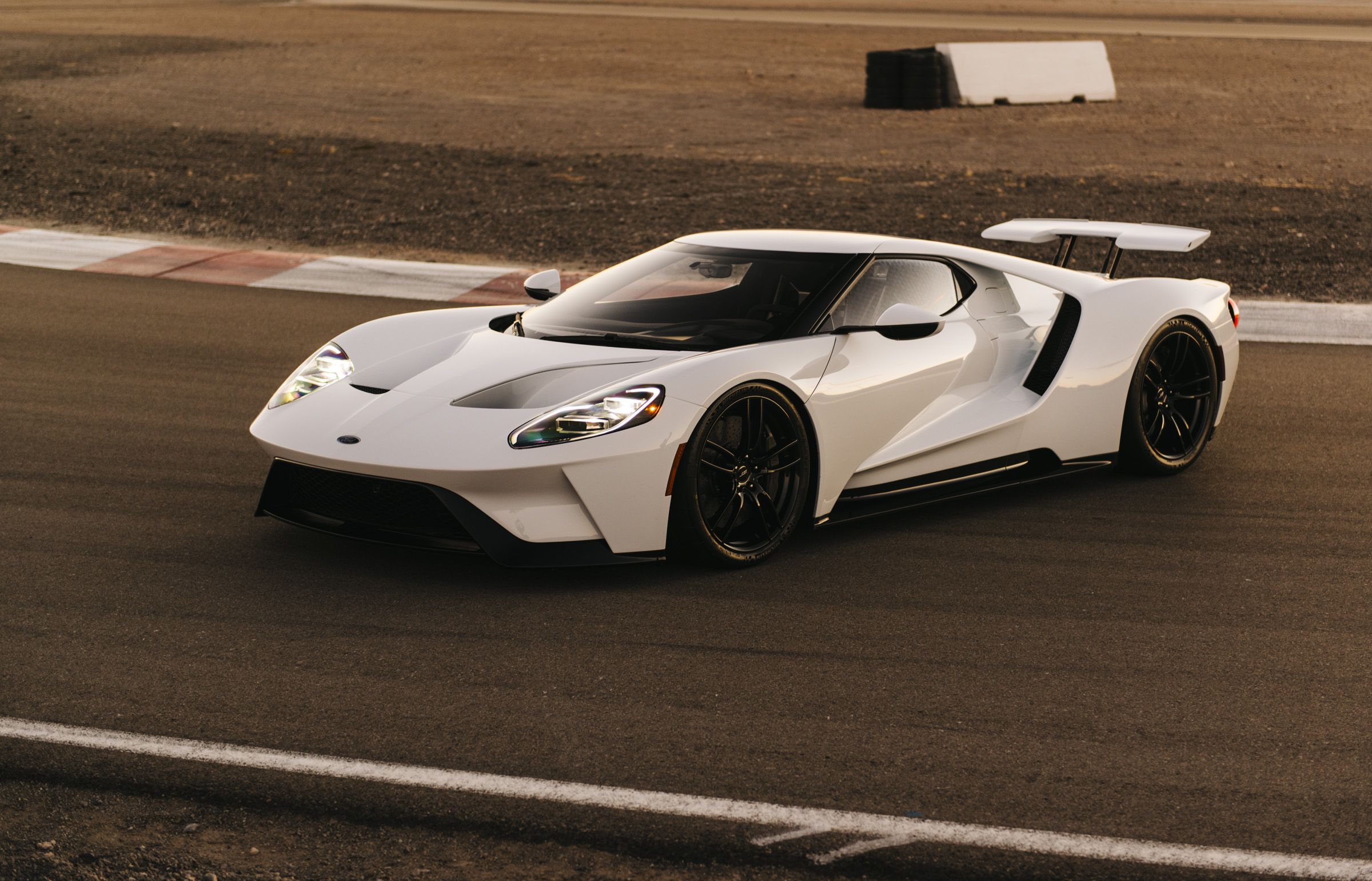 Ford GT’s Engine, Performance, and Transmission